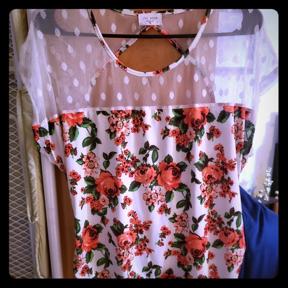 Ivy Rose Silky blouse